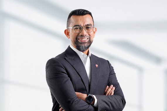 portrait of TNB Senior Chief Network Officer Ir. MAHATHIR NOR BIN ISMAIL