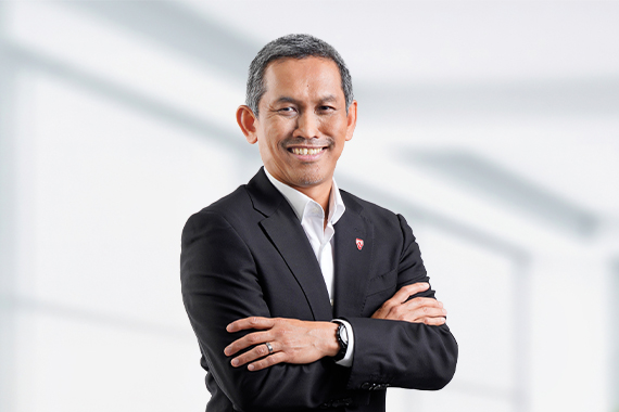 portrait of TNB Senior Chief Strategy Sustainability Officer CEO DATO Ir. MUHAMAD NAZRI BIN PAZIL