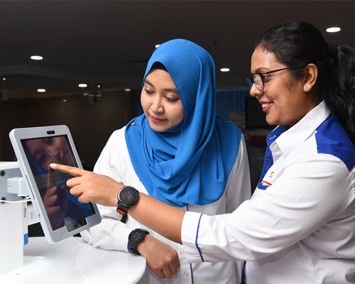 TNB CUSTOMER SERVICE IMAGE