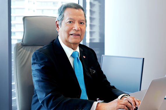 portrait of TNB chairman dato abdul razak abdul majid