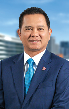 portrait of TNB chief retail officer kamal arifin a rahman