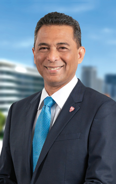 portrait of TNB chief financial officer Nazmi othman