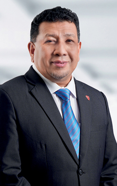 portrait of TNB CEO and Executive Director Datuk Ir Megat Jalaluddin