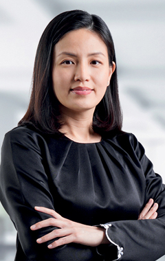 portrait of elaine ong yee lynn